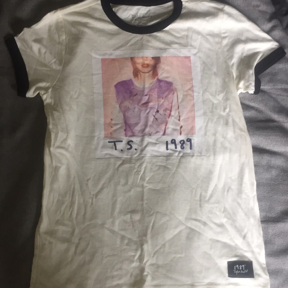 Taylor Swift 1989 Tour Baseball Shirt!
